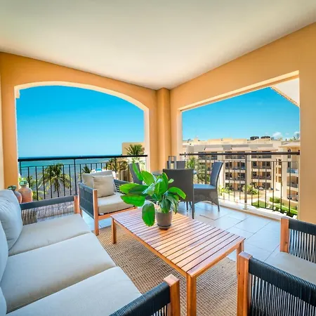 Condo Surf 405 - Luxury Oceanview Beachfront 3 Bedroom With Gym - At El Faro Condos